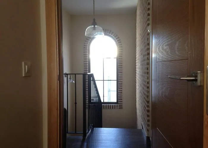 La Plazuela 나발루엔가